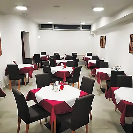 Slavija באניה לוקה